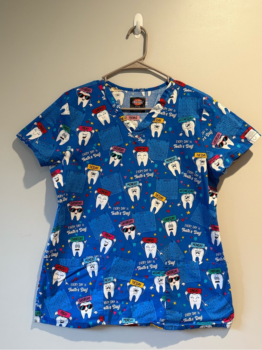 **FINAL PRICE**  Women’s ‘Dickies’ dental scrub top